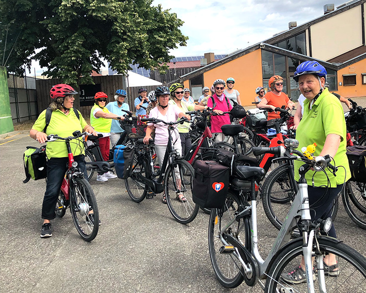 Nauheim-Online - Landfrauen aus Nauheim mit dem Rad im Elsass