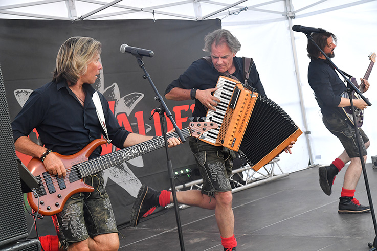 Nauheim-Online - Trenkwalder-Konzert in Nauheim