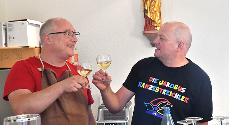 Nauheim-Online - Weinfest bei St. Jakobus in Nauheim