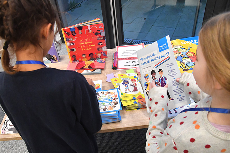 Nauheim-Online - Kinderkino am Weltkindertag in Nauheim