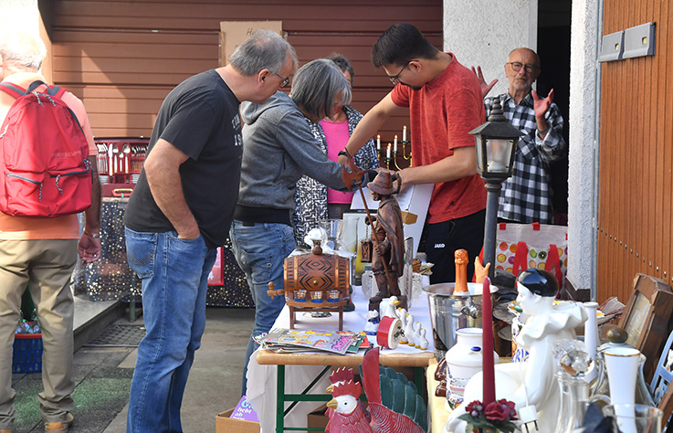 Nauheim-Online - Hofflohmarkt in Alt-Nauheim