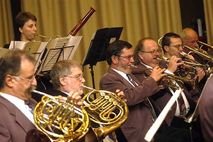 Nauheim-Online - Musikverein in Nauheim: Archivfoto von 2003