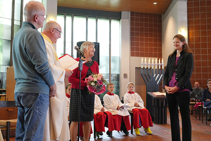 Nauheim-Online - Abschied von Nadja Brandt in Nauheim