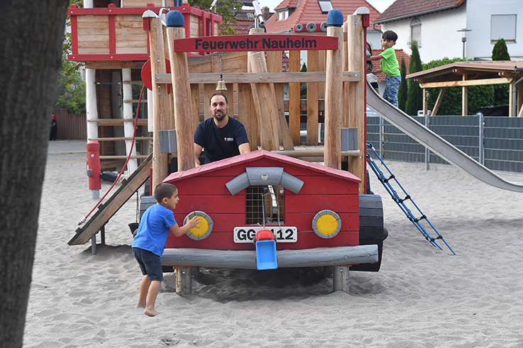 Nauheim-Online - Feuerwehrspielplatz in Nauheim