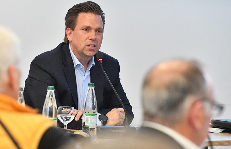 Nauheim-Online - Brgermeister Marc Friedrich aus Nauheim