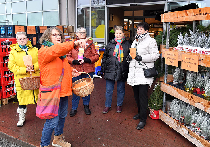 Nauheim-Online - Landfrauen-Aktion gegen Gewalt an Frauen und Kindern